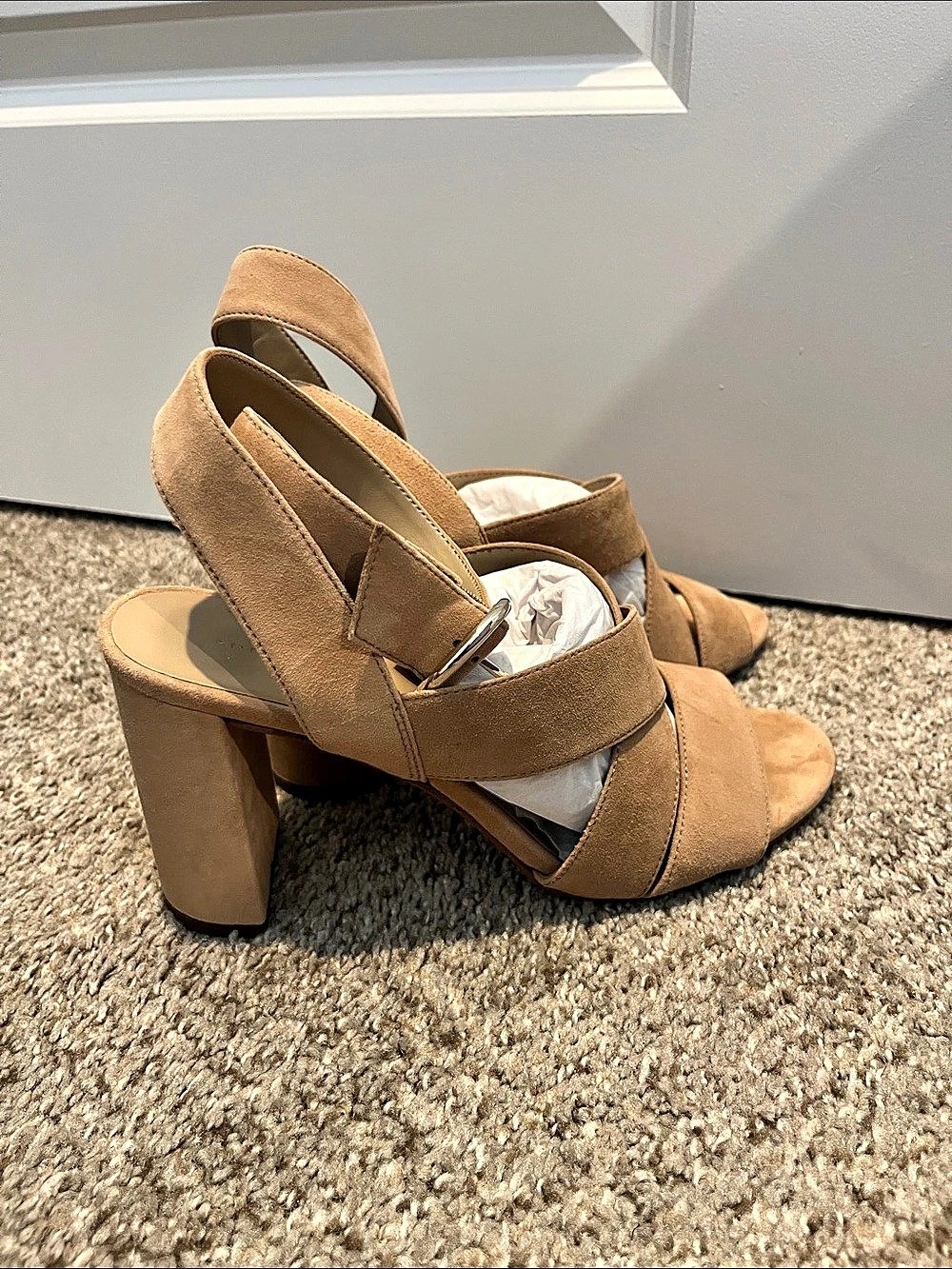 Ann Taylor Tan Block Heel Sandals Like New